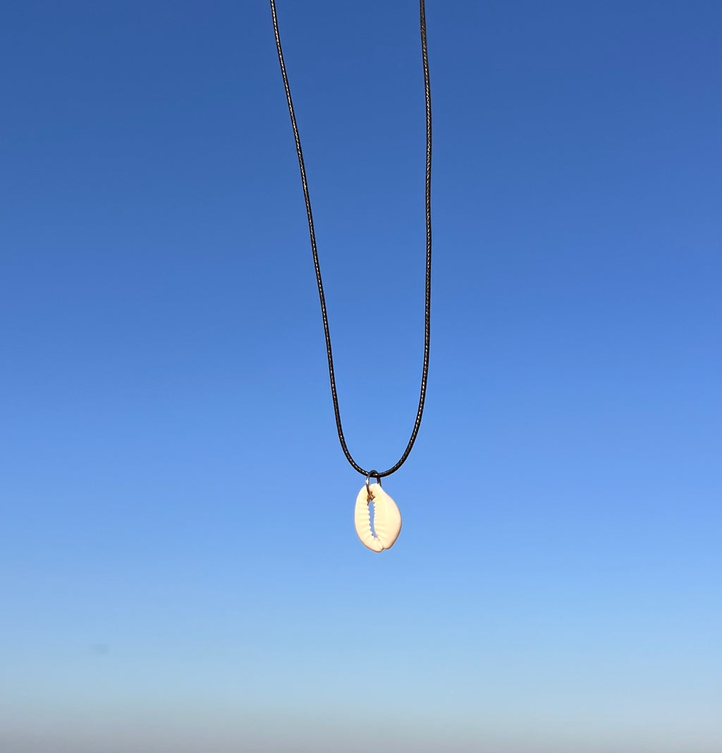 CORD NECKLACE WITH PENDANT