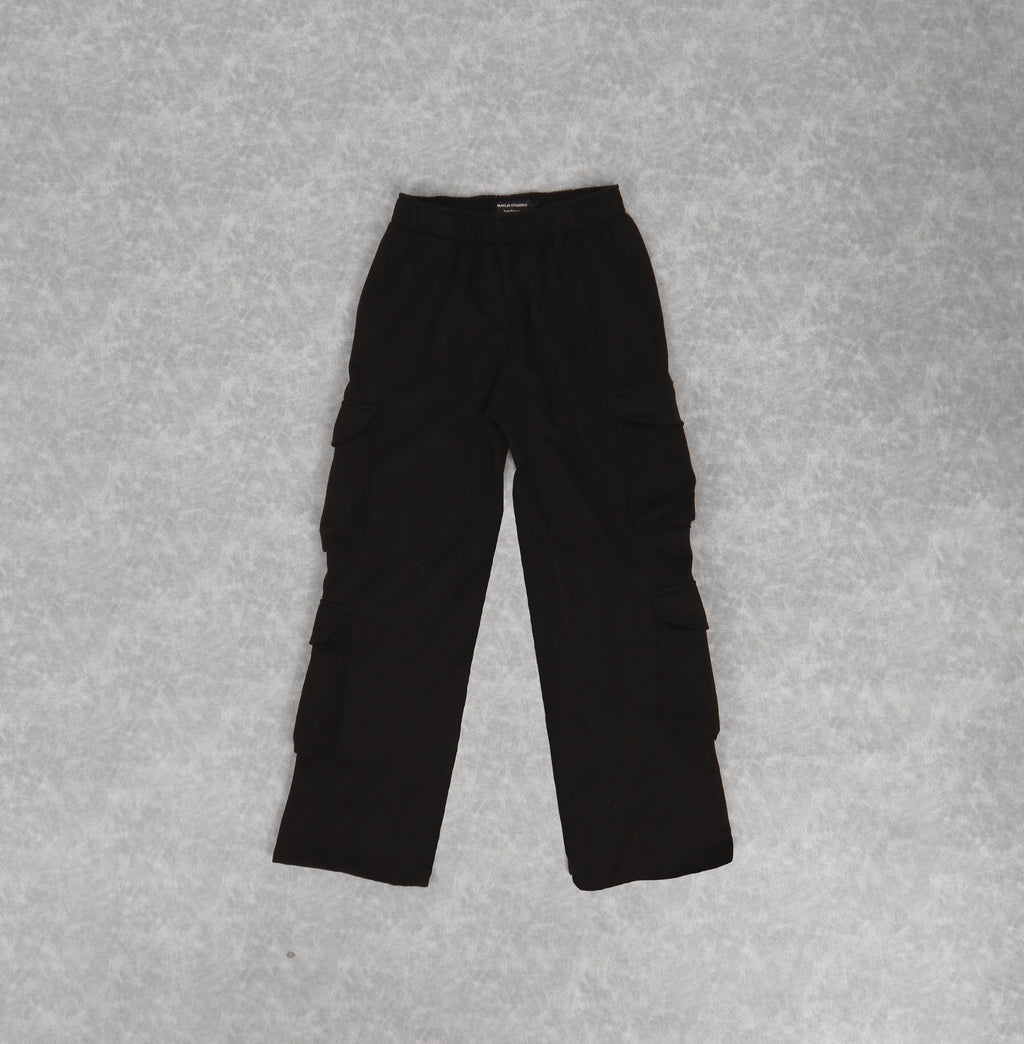 Wide leg pants with big pockets