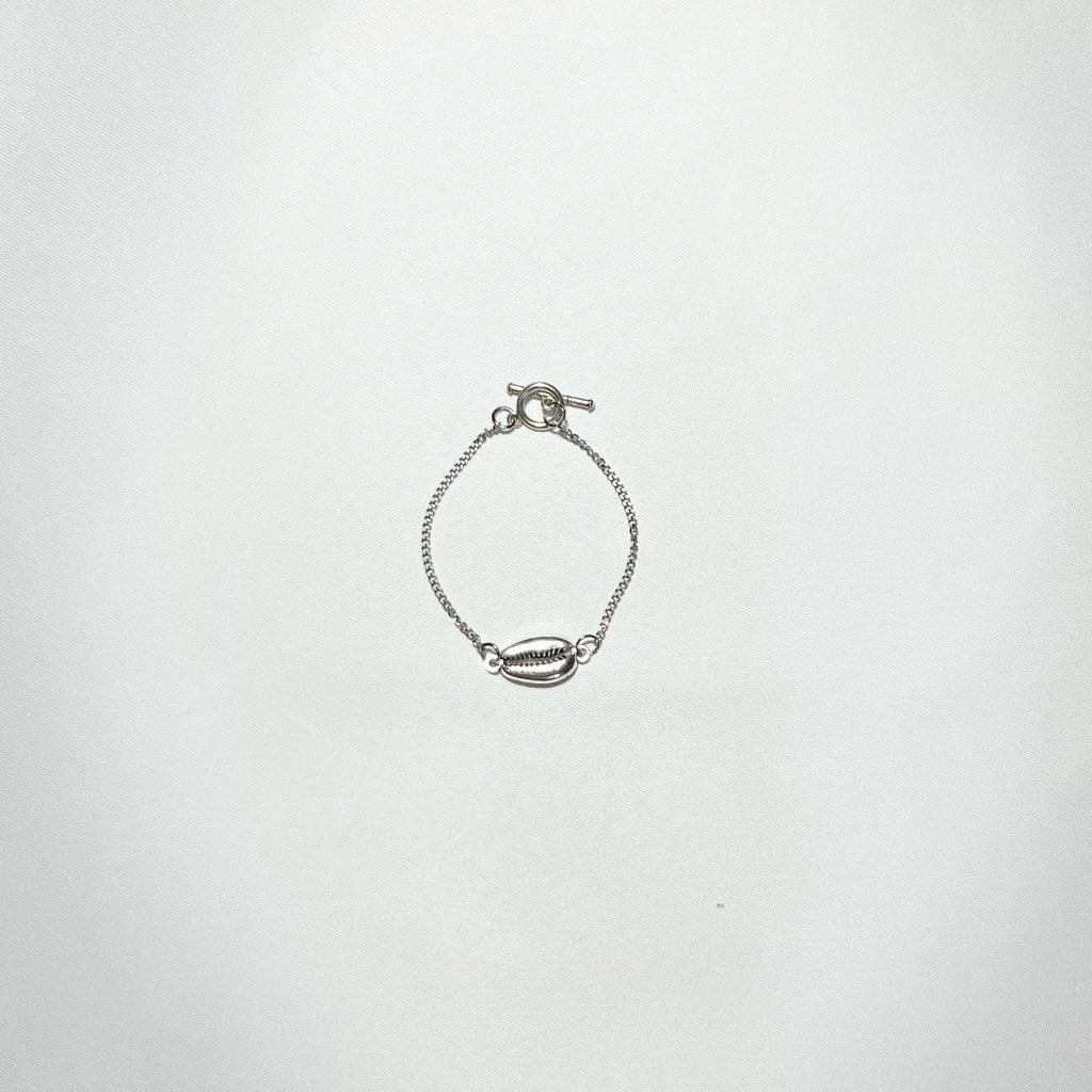 Silver pendant bracelet