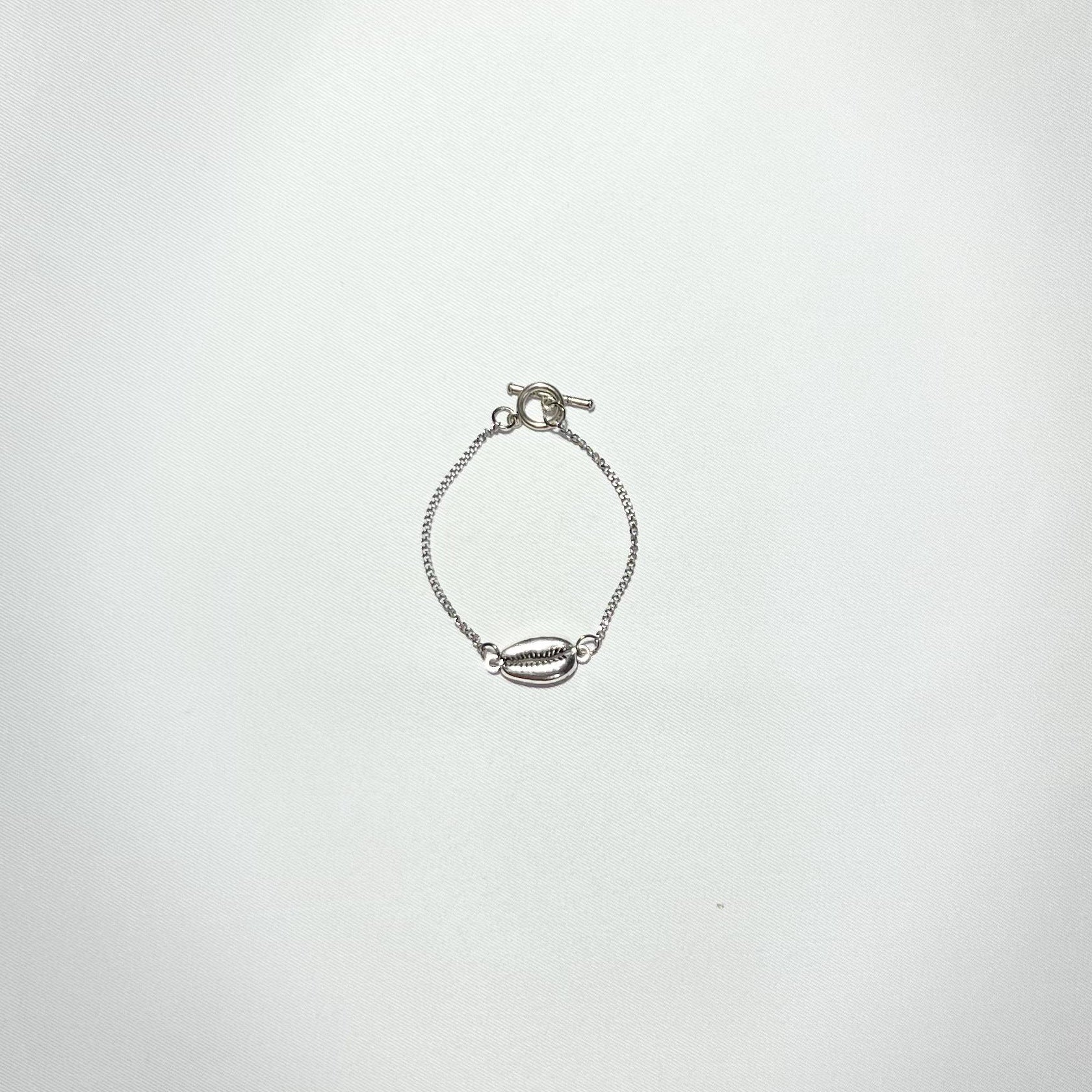 Silver pendant bracelet