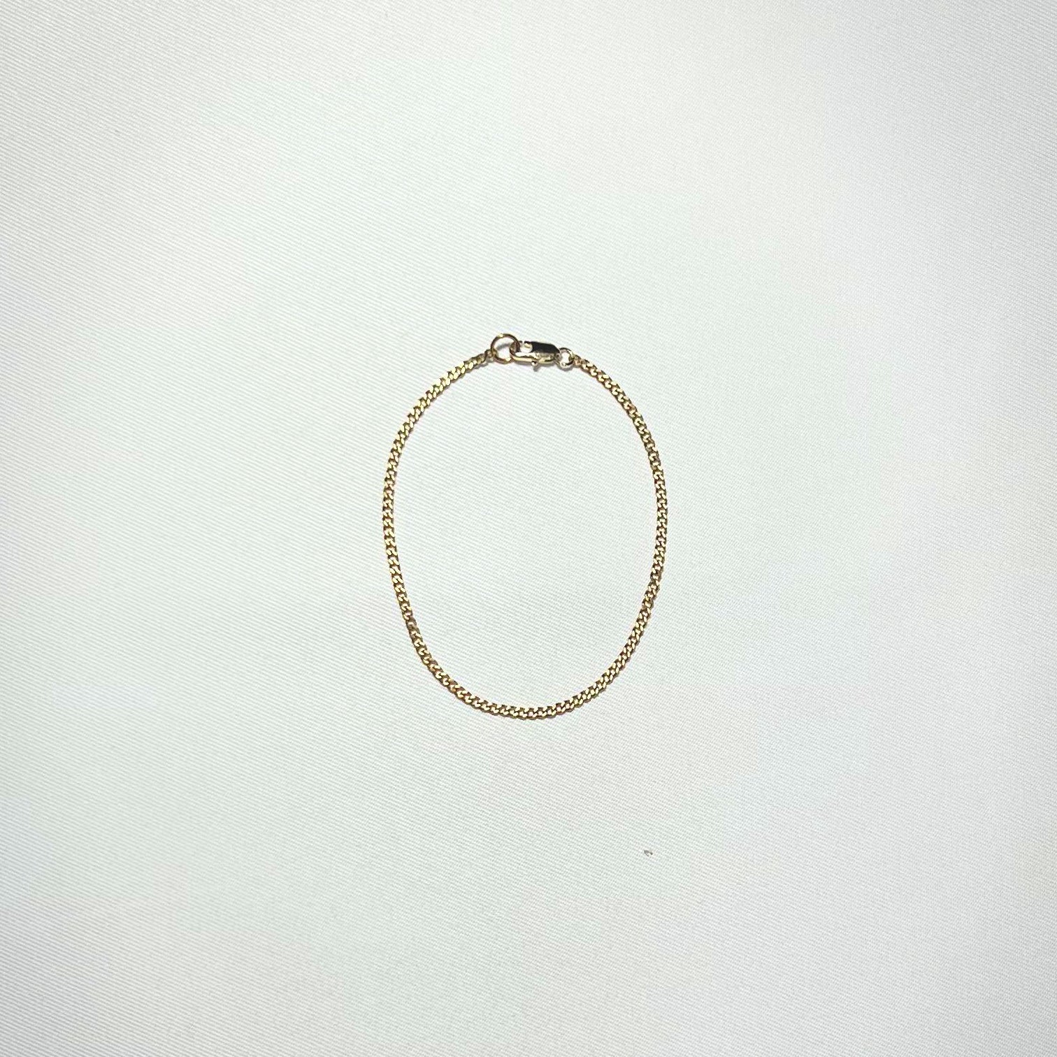 Gold chain bracelet