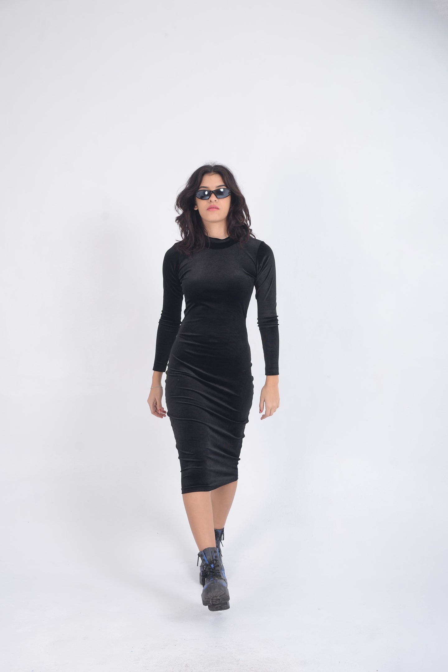 Midi dress made of French velvet