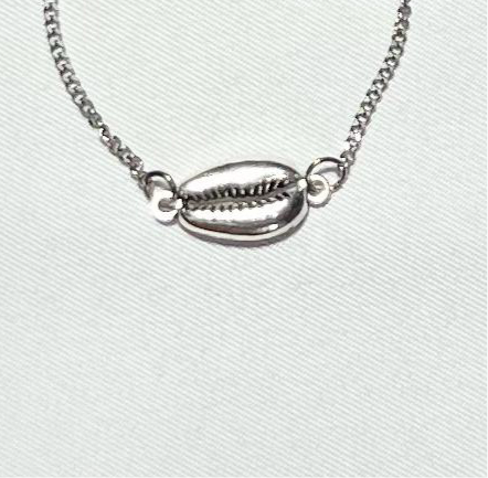 Silver pendant bracelet