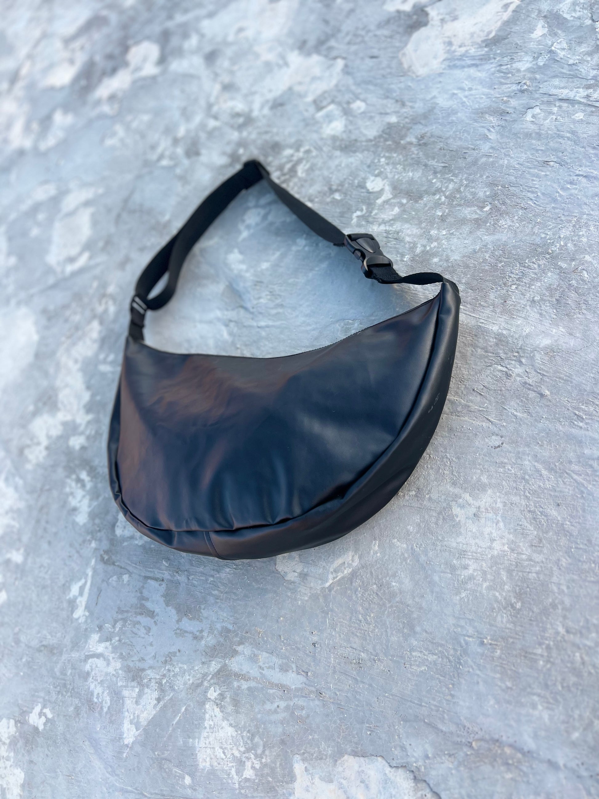 Leather bag
