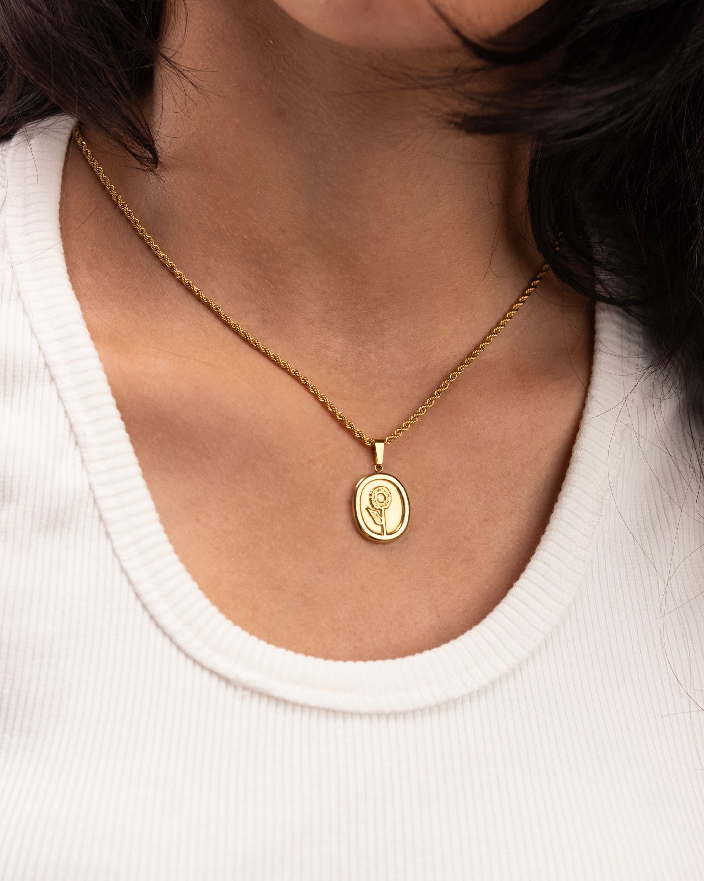 rose gold necklace