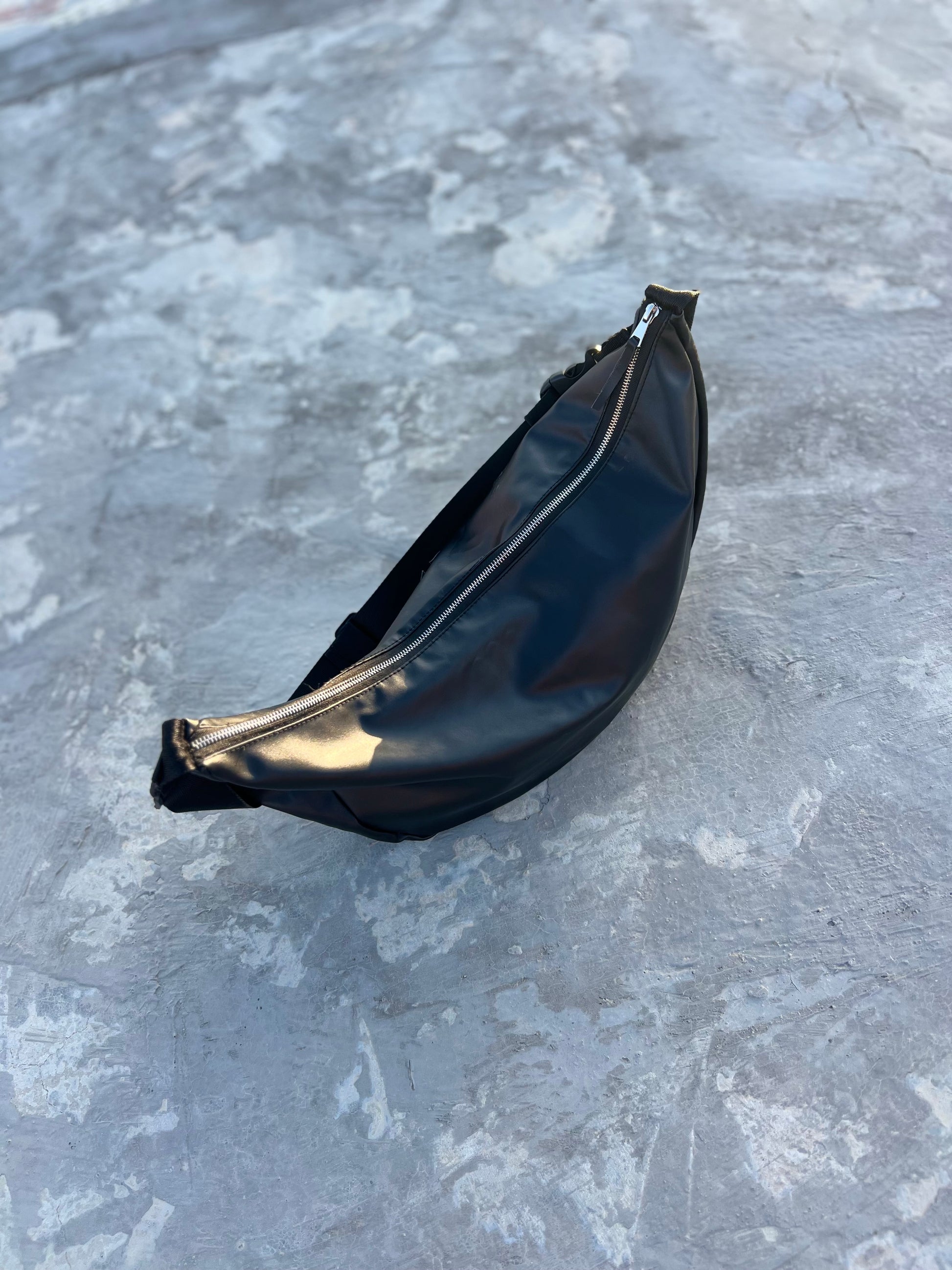 Leather bag