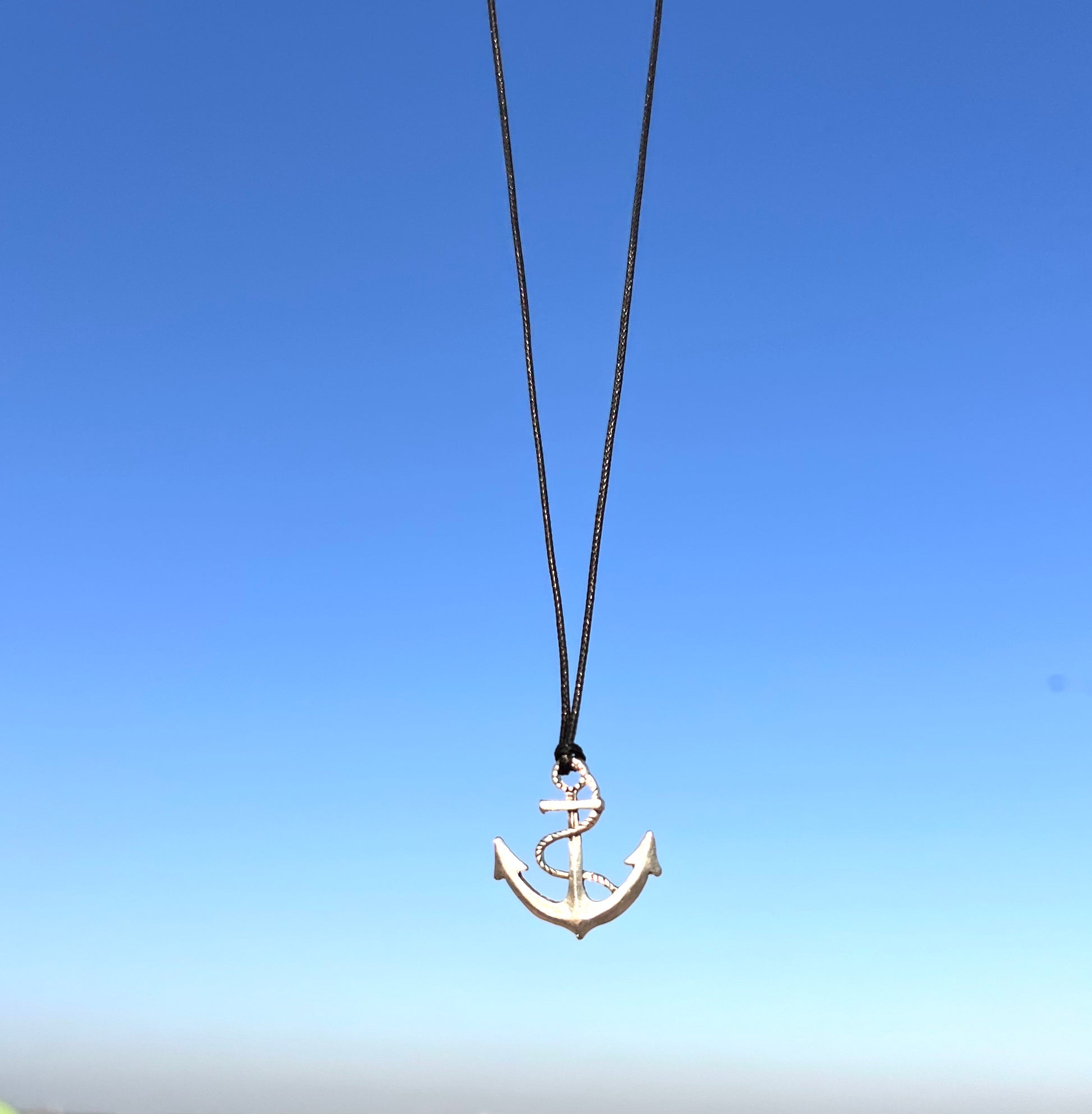 CORD NECKLACE WITH PENDANT