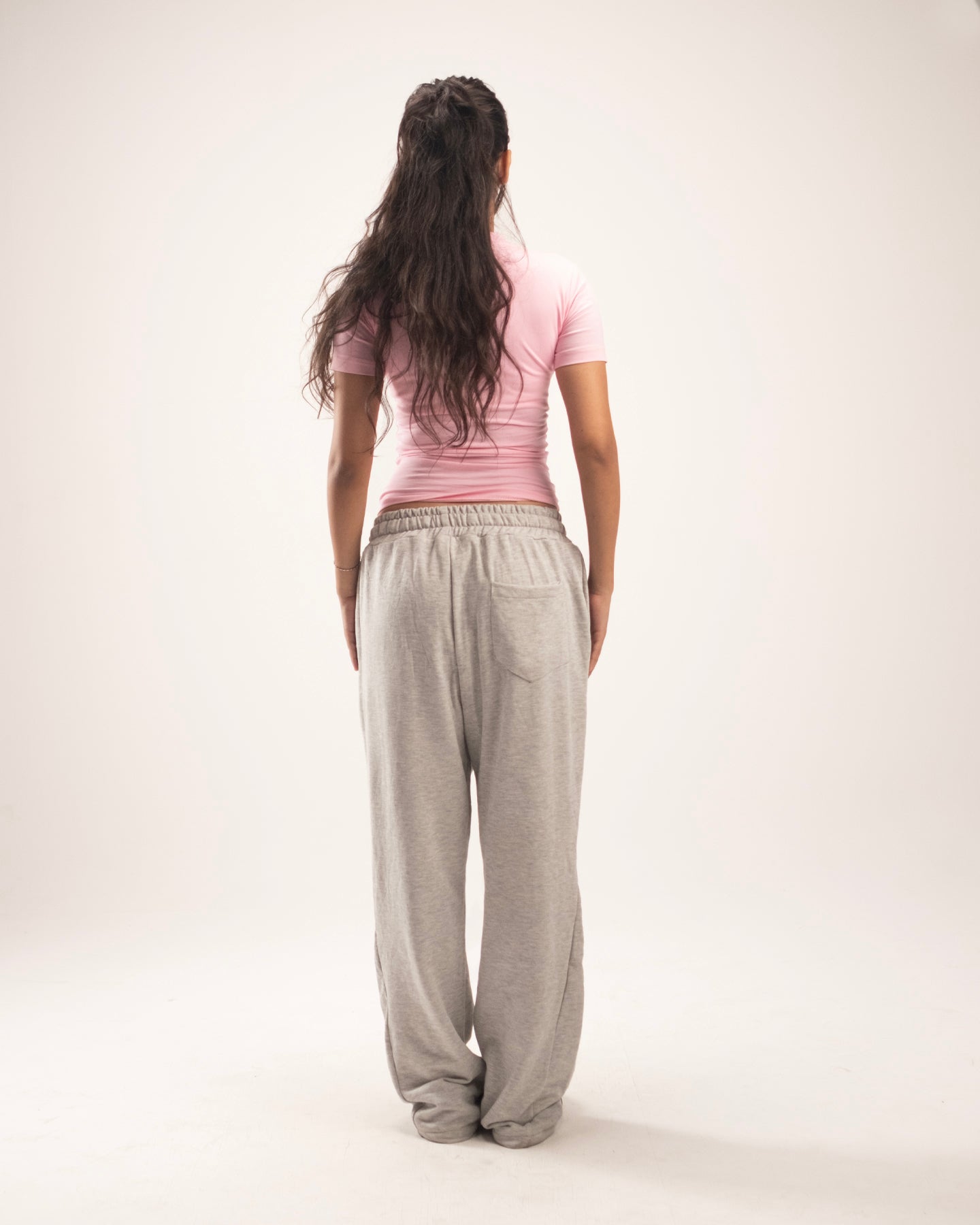 Flared pants in gray