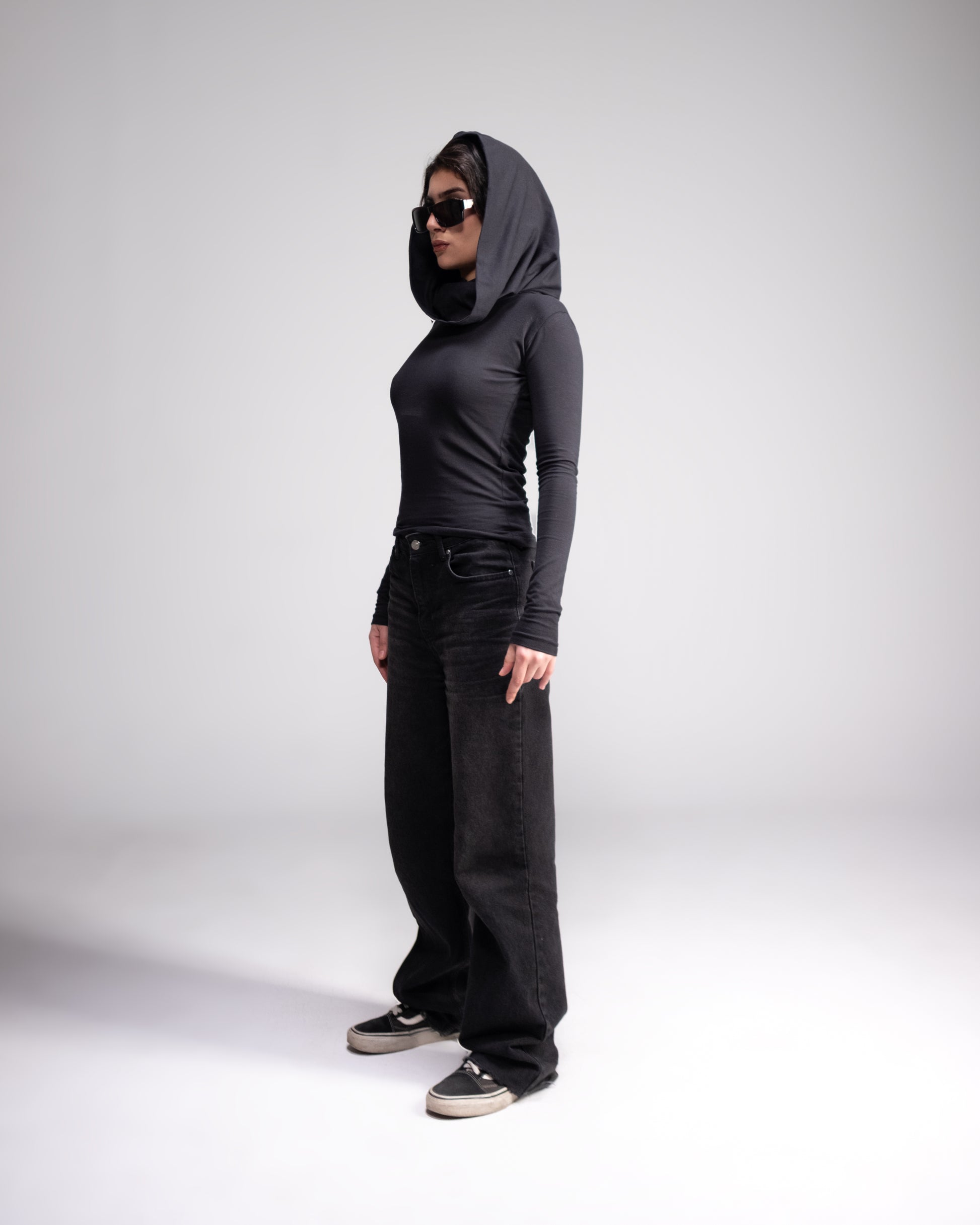 Hooded top in black